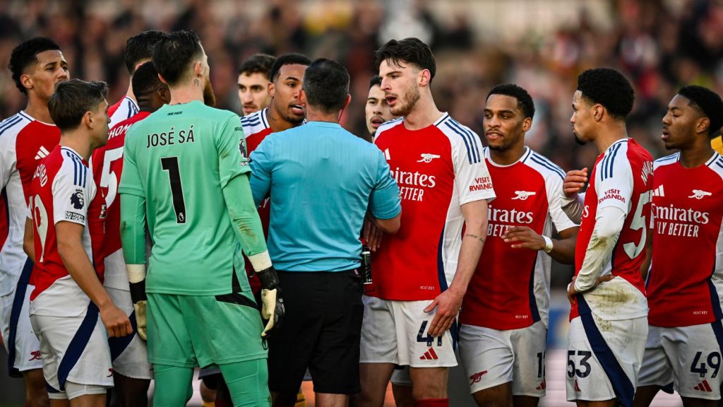 ‘Appalled’ PGMOL slam ‘abhorrent attacks’ on Michael Oliver after Lewis-Skelly red card